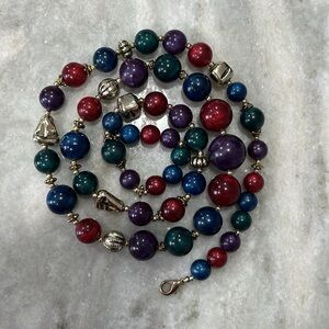 Costume jewelry • necklace